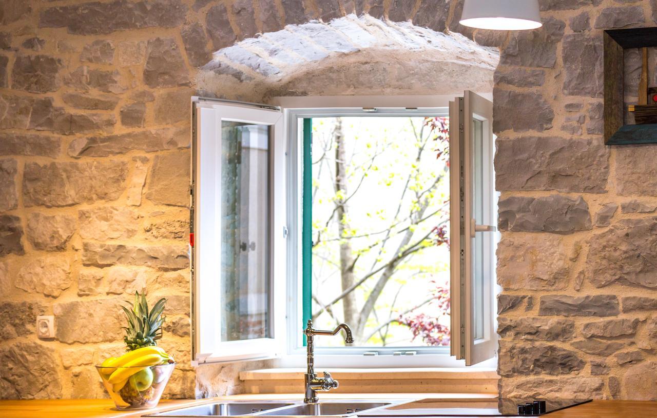Rustical 2 Apartment Baška Voda Екстериор снимка